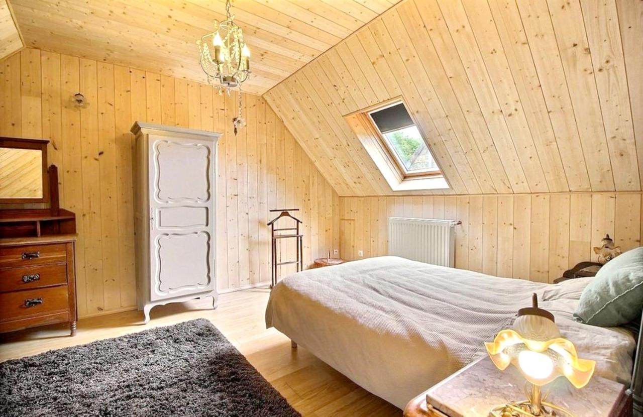 Maison de 6 chambres avec jacuzzi jardin amenage et wifi a Plougonven Extérieur photo